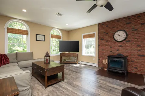 41 Bellwether Lane Chester NH 03036