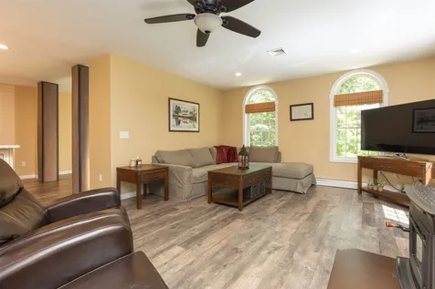 41 Bellwether Lane Chester NH 03036