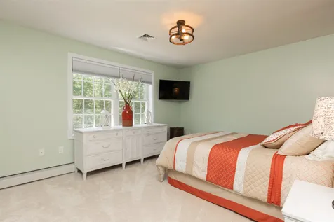 41 Bellwether Lane Chester NH 03036