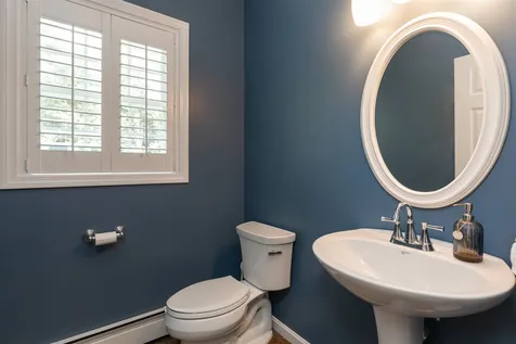 41 Bellwether Lane Chester NH 03036