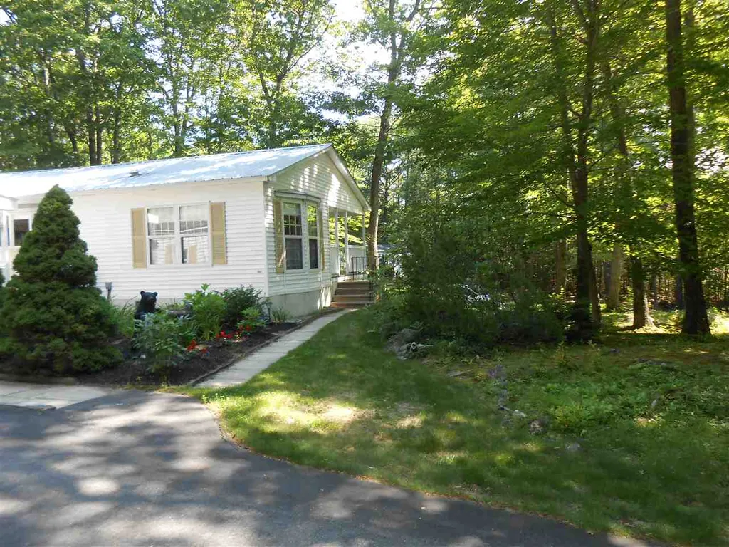 12 Kenyann Drive Wolfeboro NH 03894