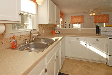 12 Tuttle Street Concord NH 03301