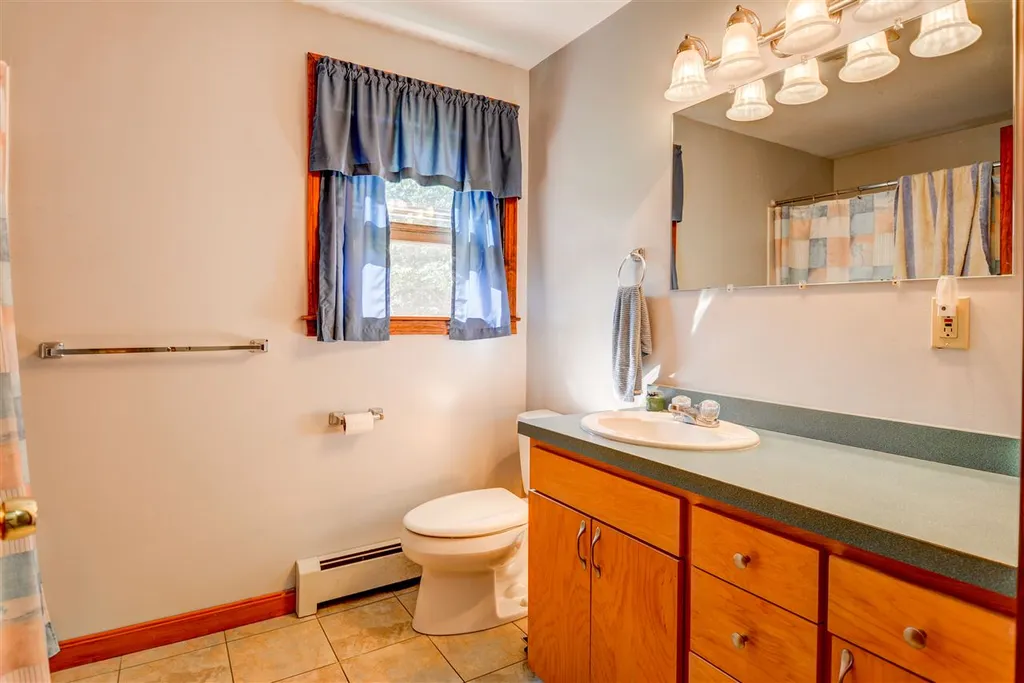 49 Denmark Drive Northwood NH 03261