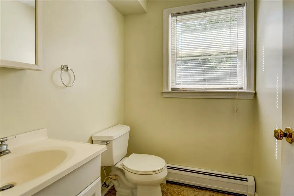 49 Denmark Drive Northwood NH 03261