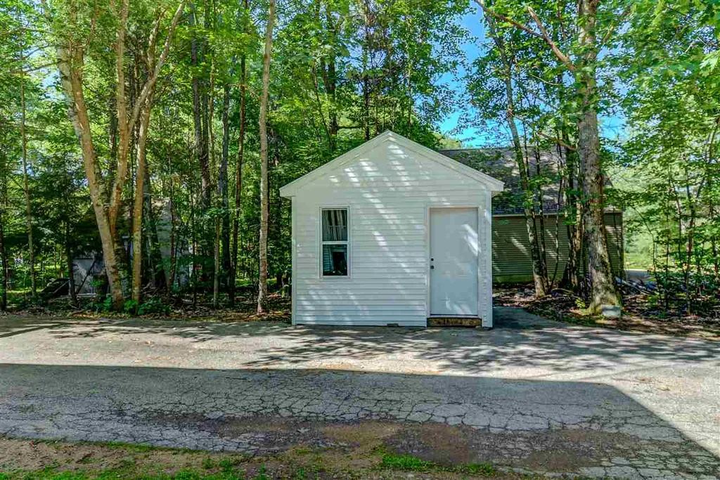 49 Denmark Drive Northwood NH 03261