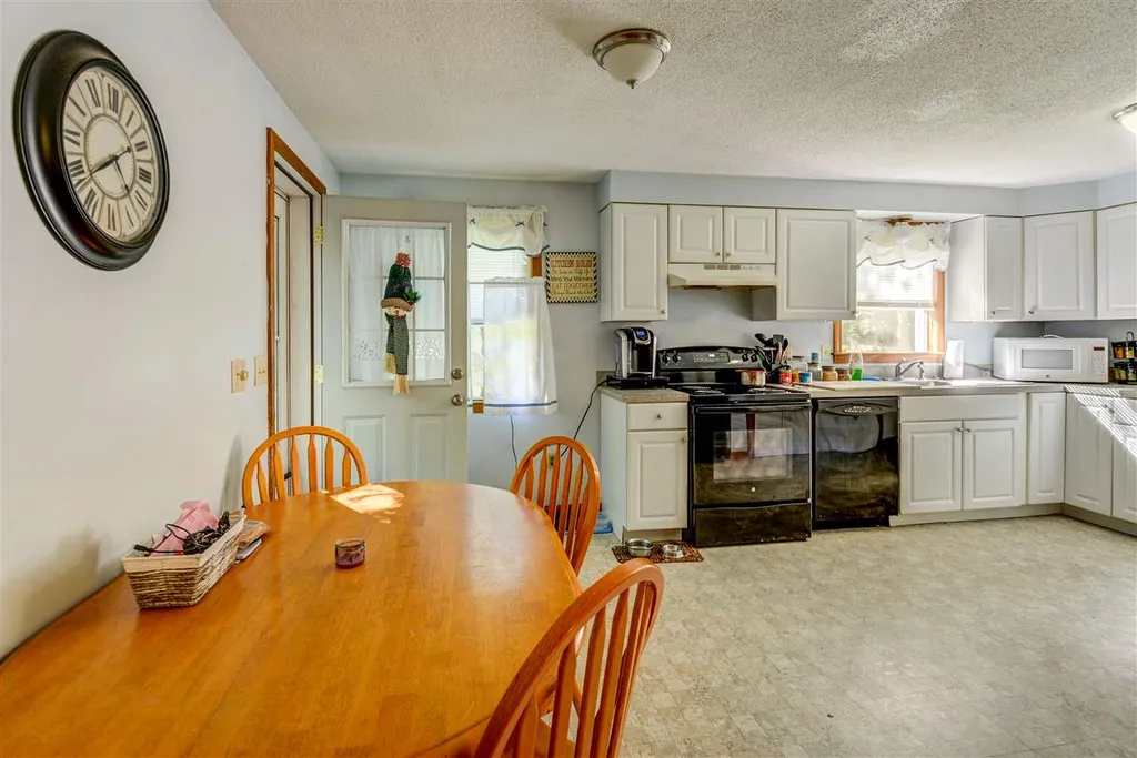 49 Denmark Drive Northwood NH 03261