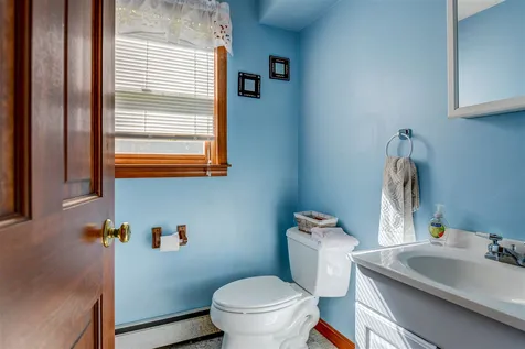 49 Denmark Drive Northwood NH 03261