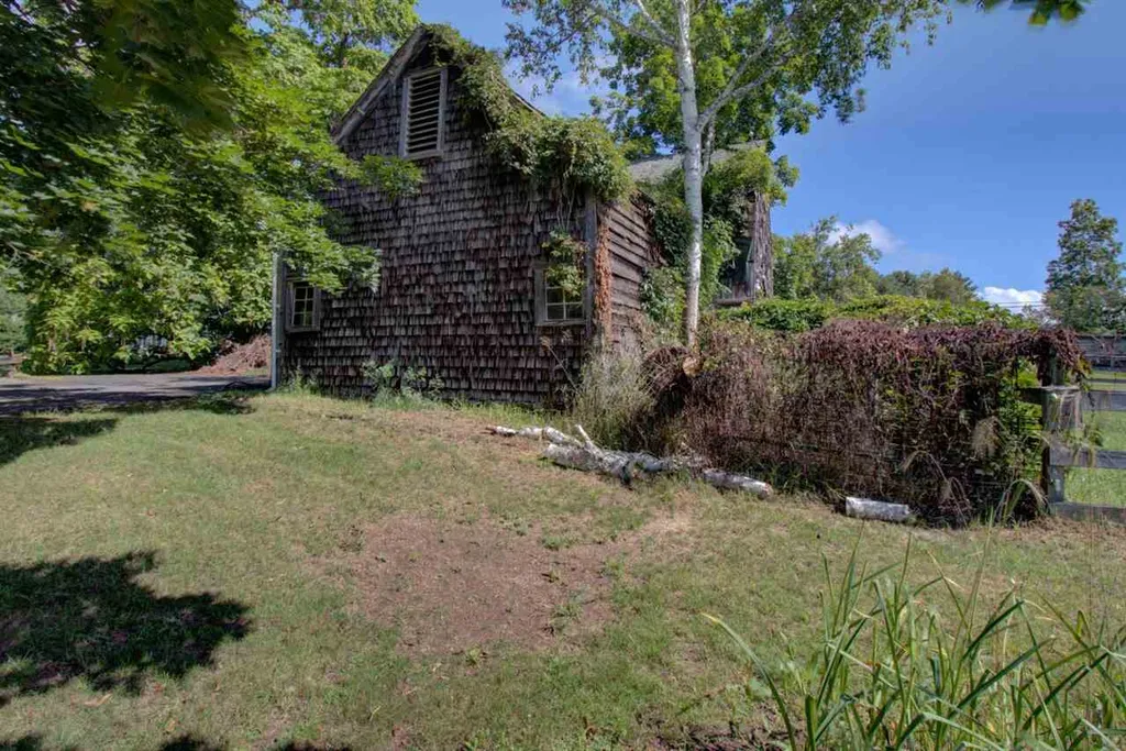 209 Mill Pond Road Nottingham NH 03290