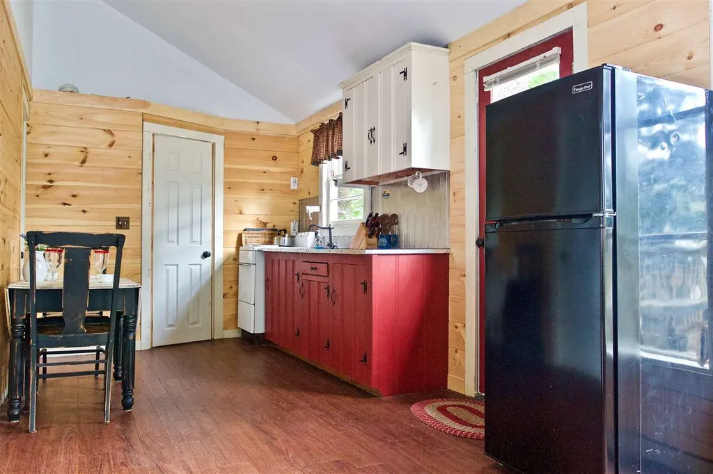 10 Lakeview Drive Northwood NH 03261