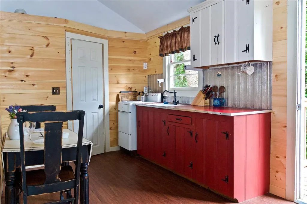 10 Lakeview Drive Northwood NH 03261