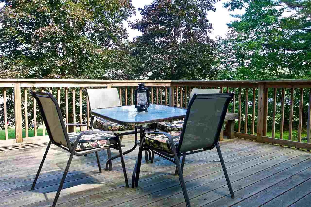 10 Lakeview Drive Northwood NH 03261