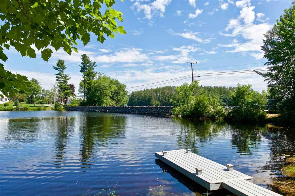 10 Lakeview Drive Northwood NH 03261