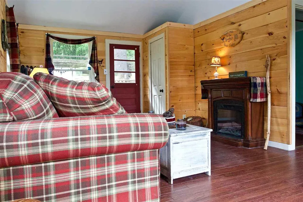 10 Lakeview Drive Northwood NH 03261