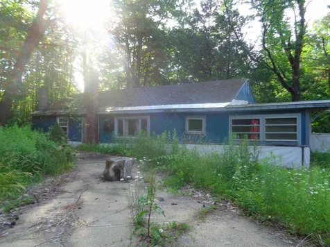 38 Old Center Harbor Road Meredith NH 03252-6408