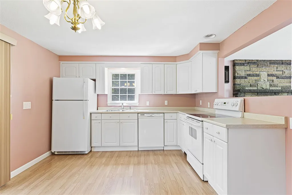 318 Tolend Road Dover NH 03820