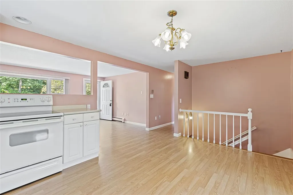 318 Tolend Road Dover NH 03820