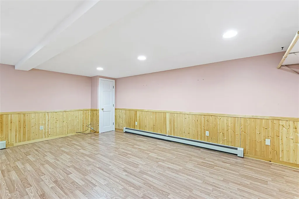 318 Tolend Road Dover NH 03820