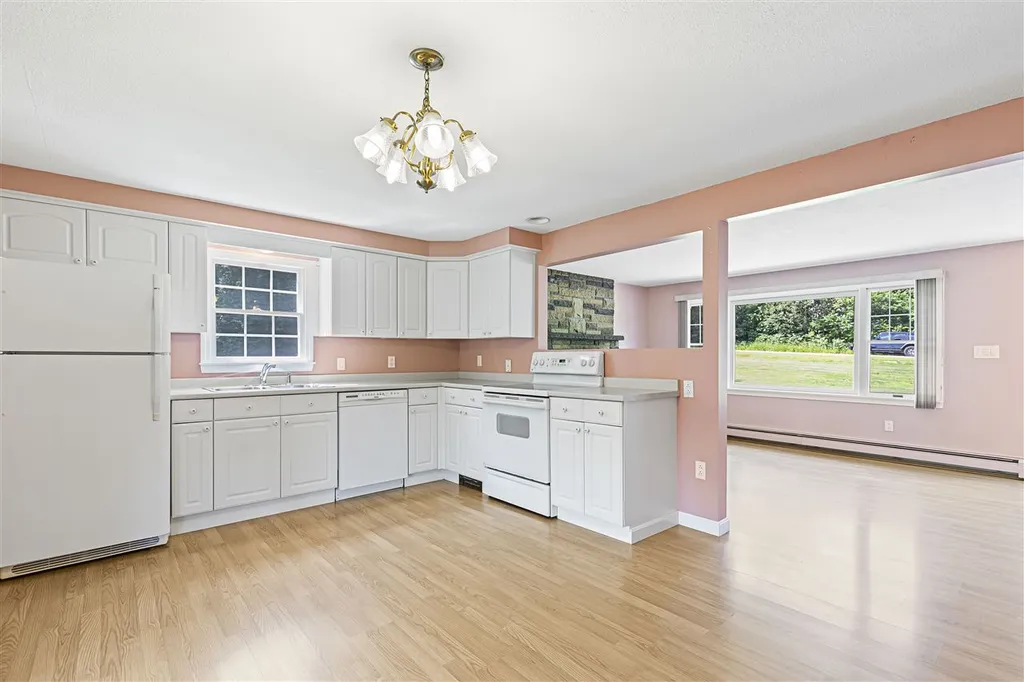 318 Tolend Road Dover NH 03820
