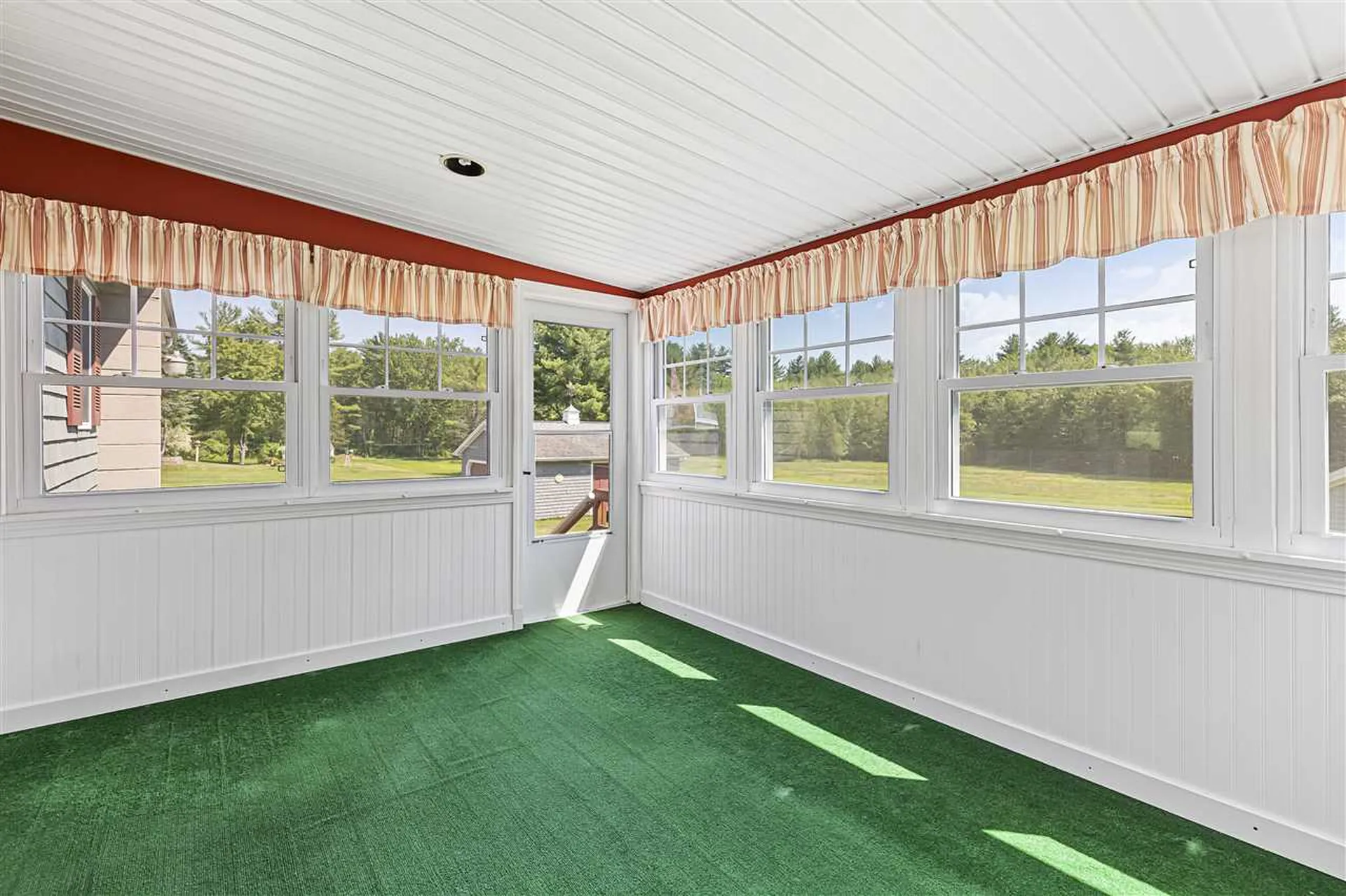 318 Tolend Road Dover NH 03820