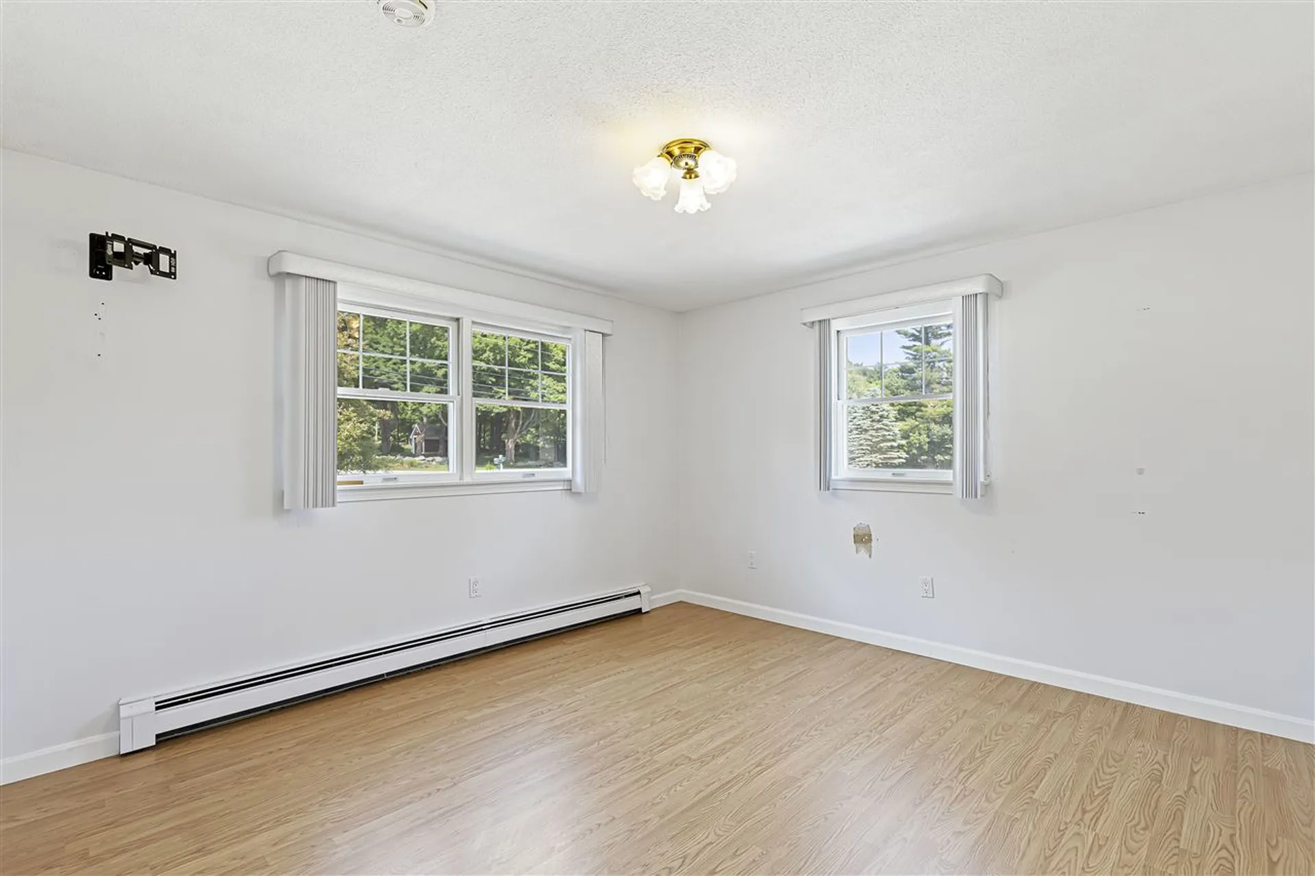318 Tolend Road Dover NH 03820
