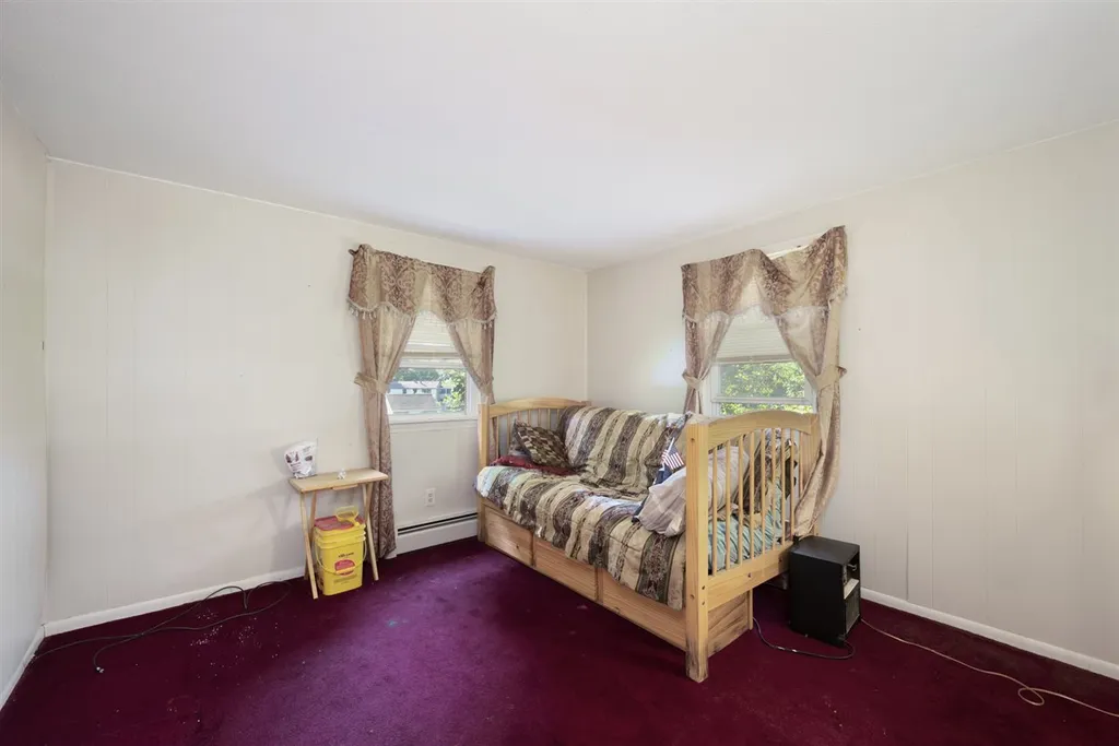 38 Royal Circle Salem NH 03079
