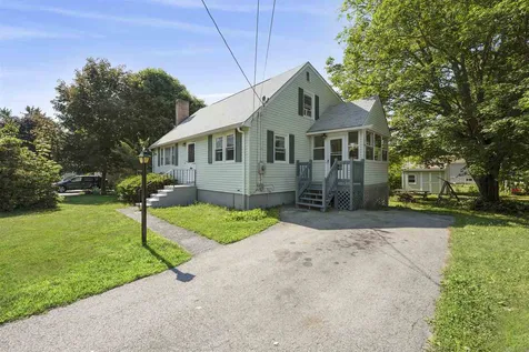 38 Royal Circle Salem NH 03079