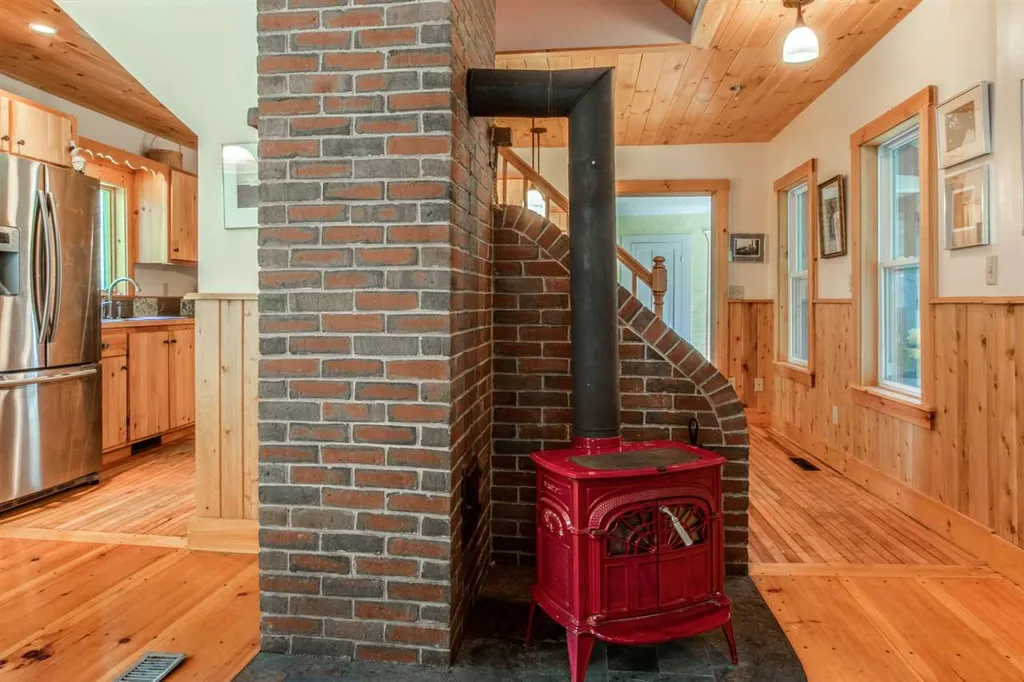 17 Cabot Road Marshfield VT 05658