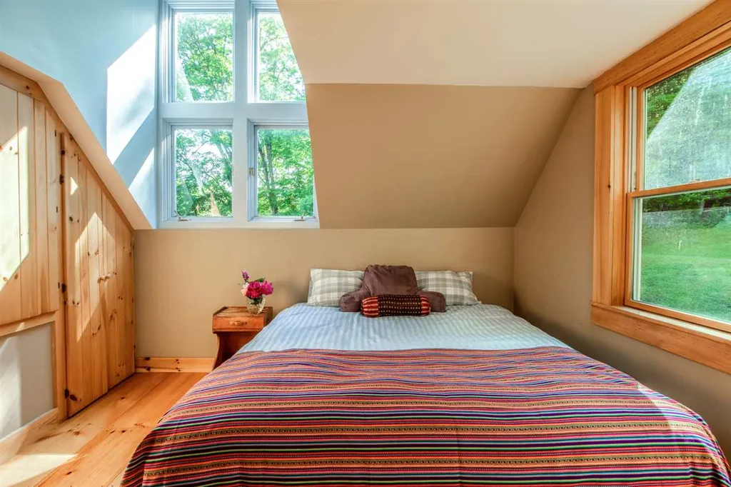 17 Cabot Road Marshfield VT 05658