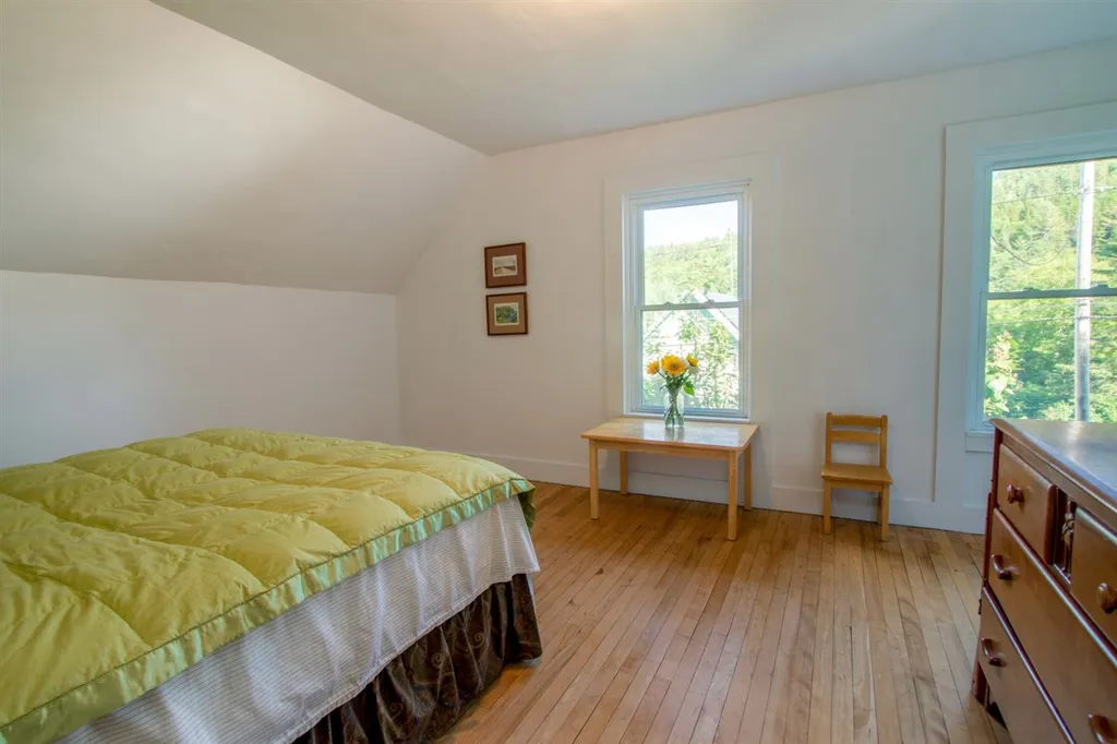17 Cabot Road Marshfield VT 05658