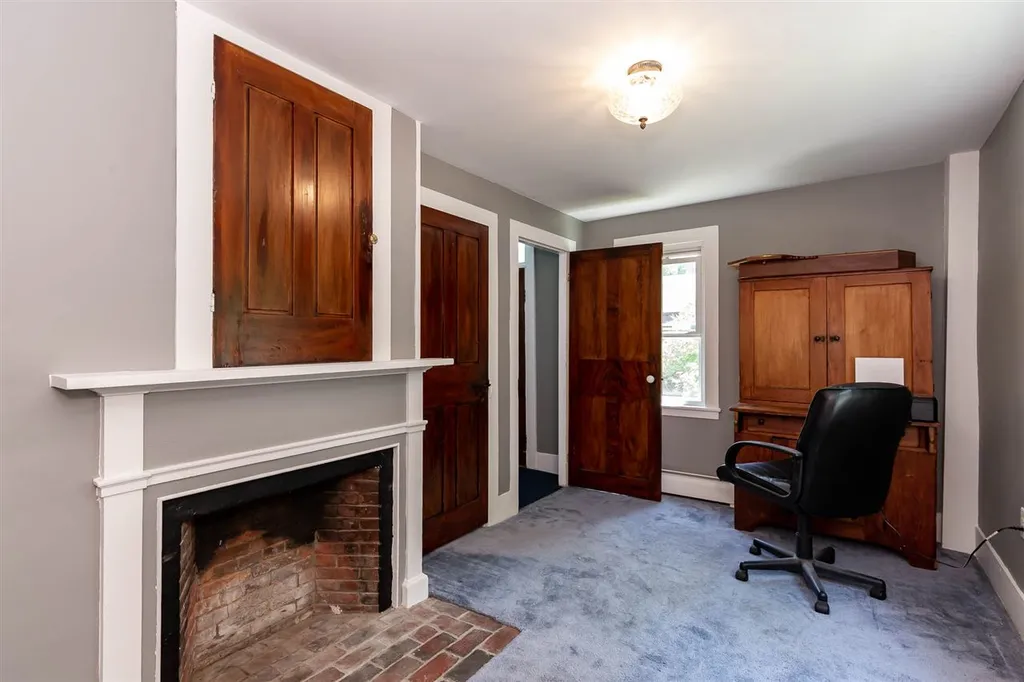74 Union Street Deering NH 03244