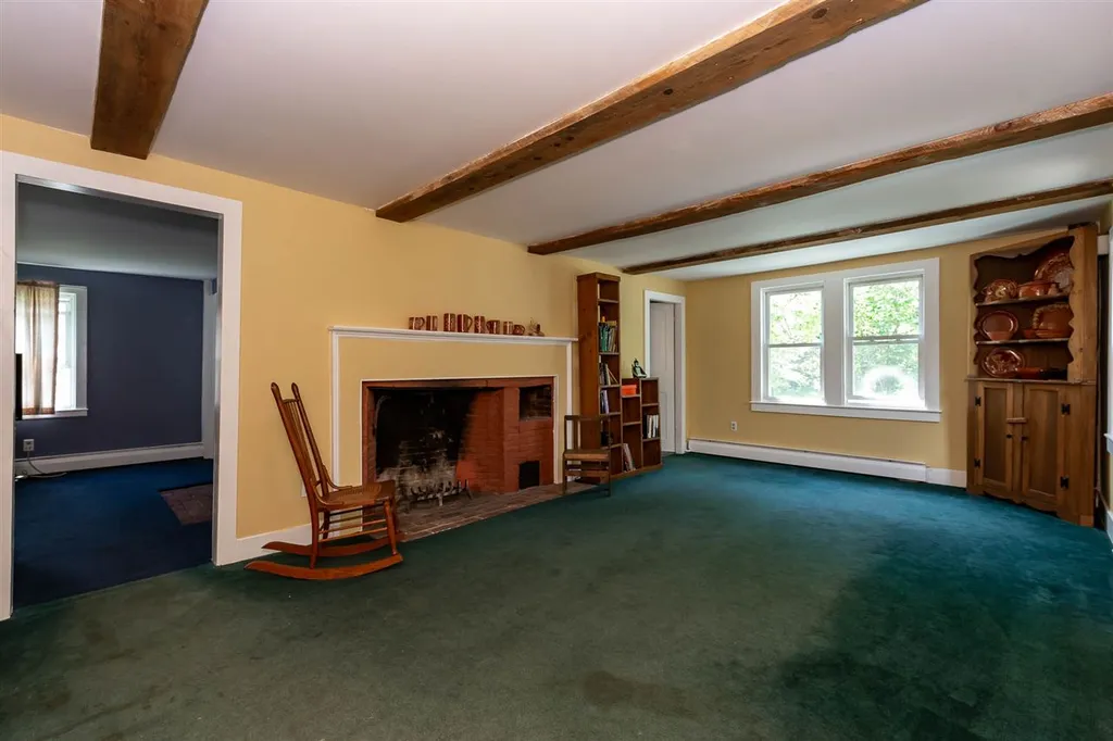 74 Union Street Deering NH 03244