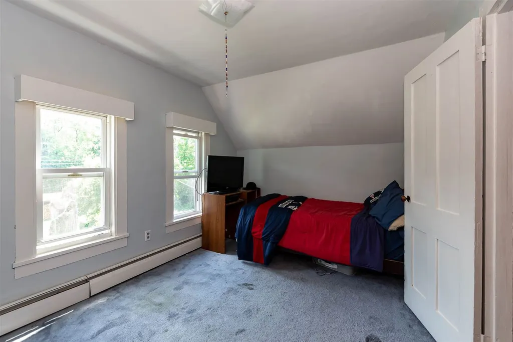 74 Union Street Deering NH 03244