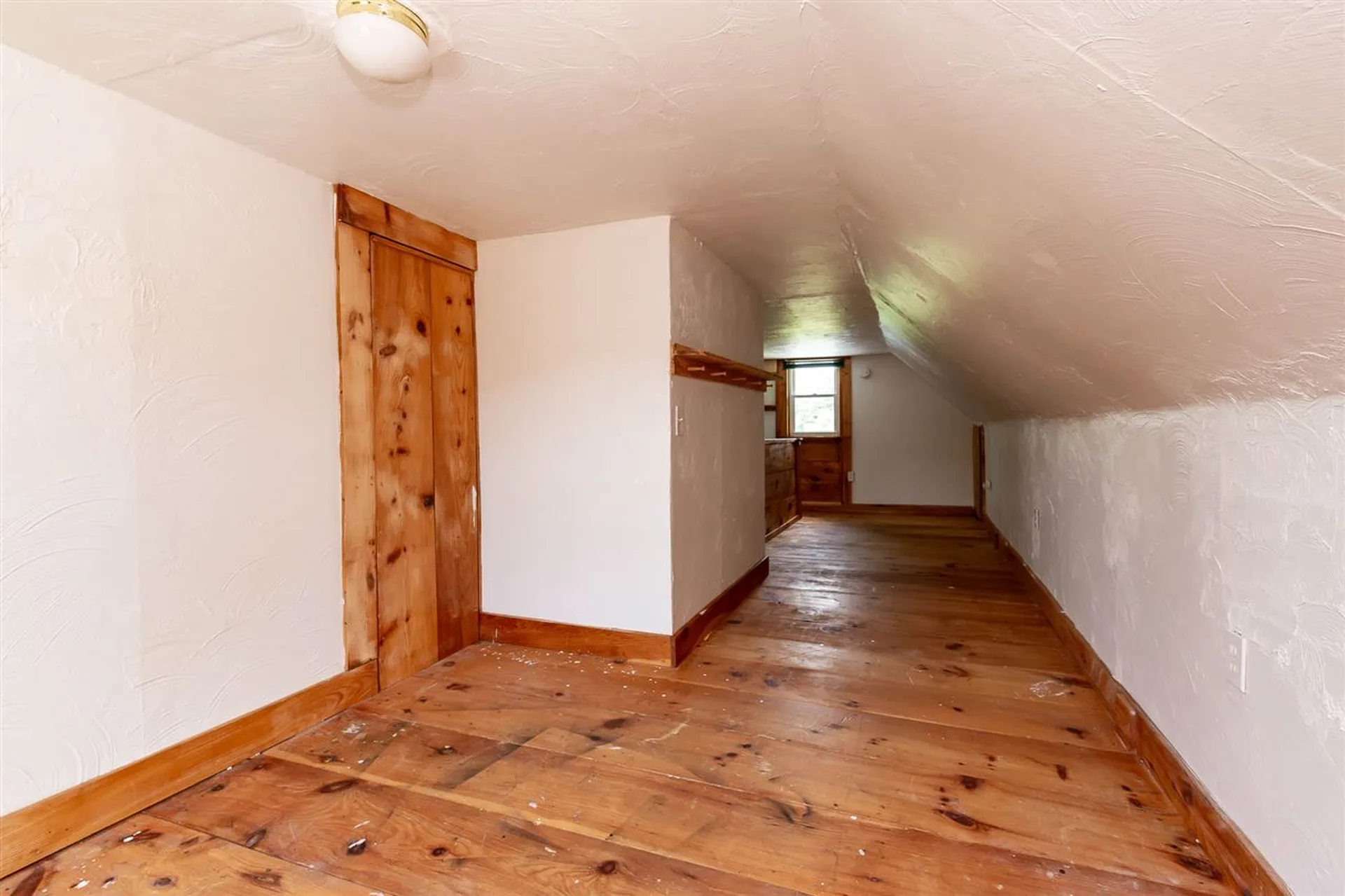 74 Union Street Deering NH 03244