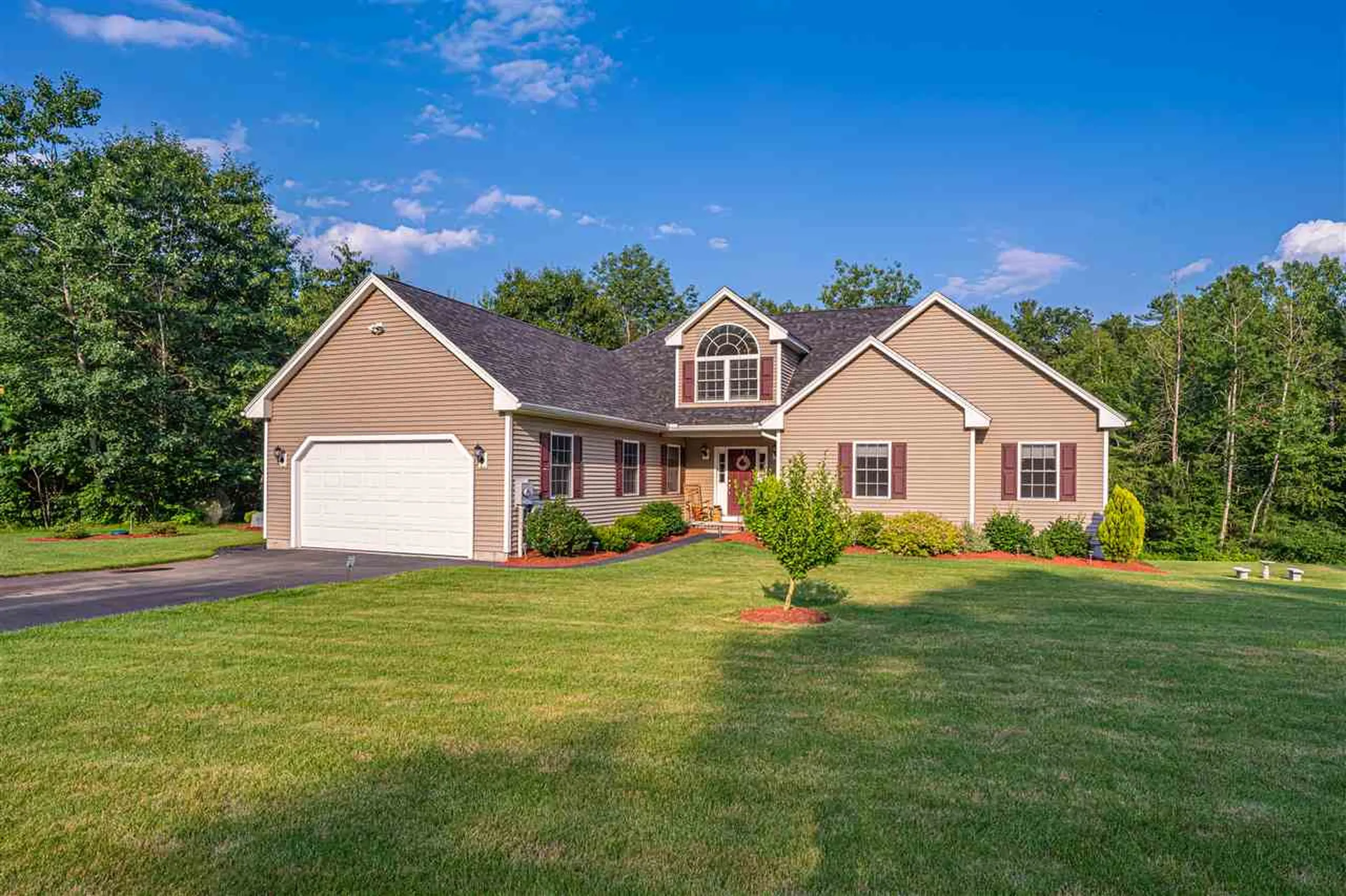 33 Phillips Pond Drive Sandown NH 03873