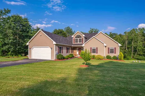 33 Phillips Pond Drive Sandown NH 03873