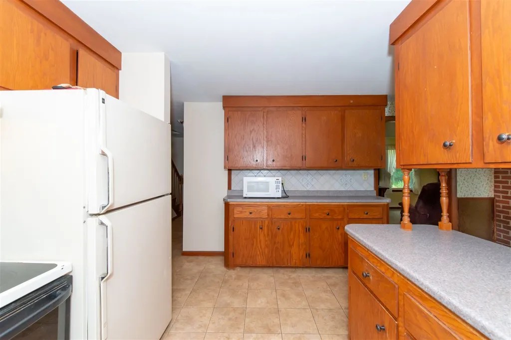 15 Hawthorne Road Dover NH 03820