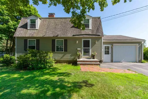 15 Hawthorne Road Dover NH 03820