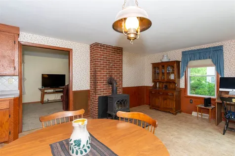 15 Hawthorne Road Dover NH 03820