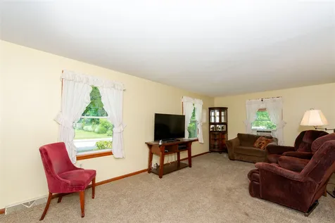 15 Hawthorne Road Dover NH 03820
