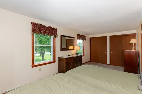 15 Hawthorne Road Dover NH 03820