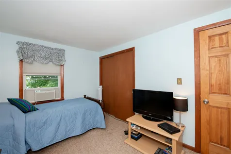 15 Hawthorne Road Dover NH 03820
