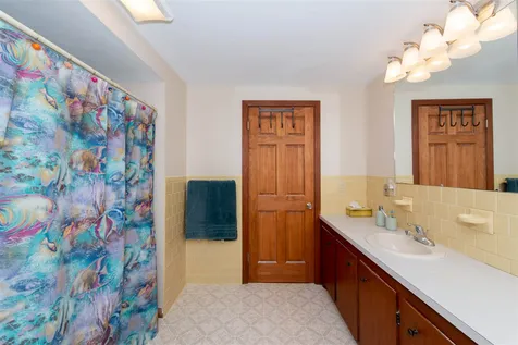 15 Hawthorne Road Dover NH 03820