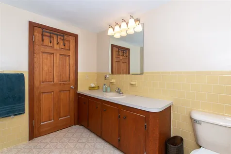 15 Hawthorne Road Dover NH 03820