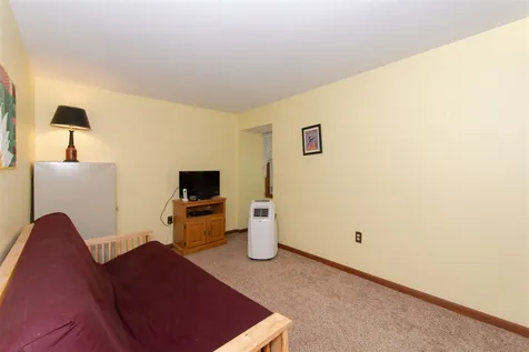 15 Hawthorne Road Dover NH 03820