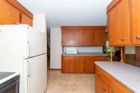 15 Hawthorne Road Dover NH 03820