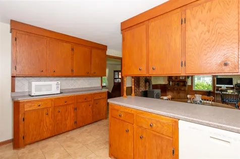 15 Hawthorne Road Dover NH 03820