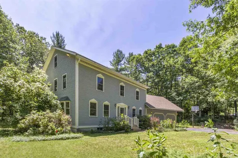 4 Maxwell Drive Brookline NH 03033