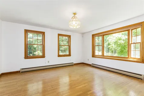 4 Maxwell Drive Brookline NH 03033