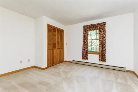 4 Maxwell Drive Brookline NH 03033