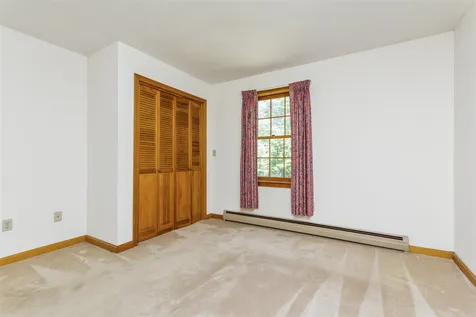 4 Maxwell Drive Brookline NH 03033
